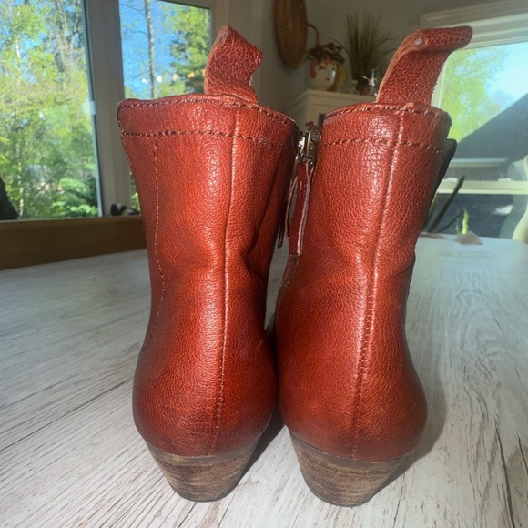 Nine West Vintage American Collection Chelsea Ankle Western Cowboy Booties 7 - Picture 5 of 10
